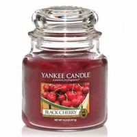 Świeca średnia Yankee Candle Black Cherry