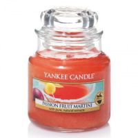 Świeca mała Yankee Candle Passionfruit Martini